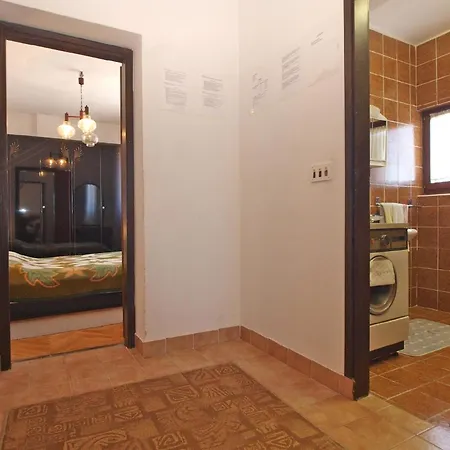 Apartment Fuer 4 Personen Ca 54 Qm In Pula, Istrien Istrische Riviera *