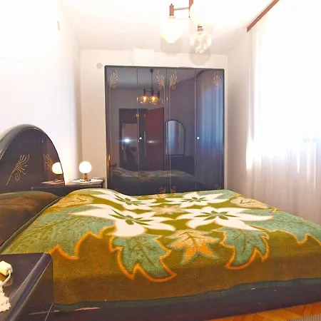 Apartment Fuer 4 Personen Ca 54 Qm In Pula, Istrien Istrische Riviera